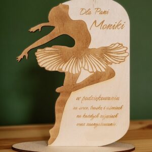 Personalizowana statuetka z sklejki